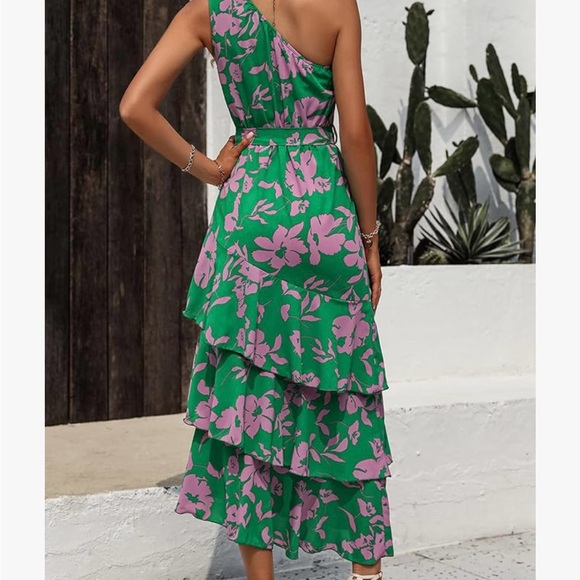 One shoulder floral midi dress size small - Picture 2 of 5
